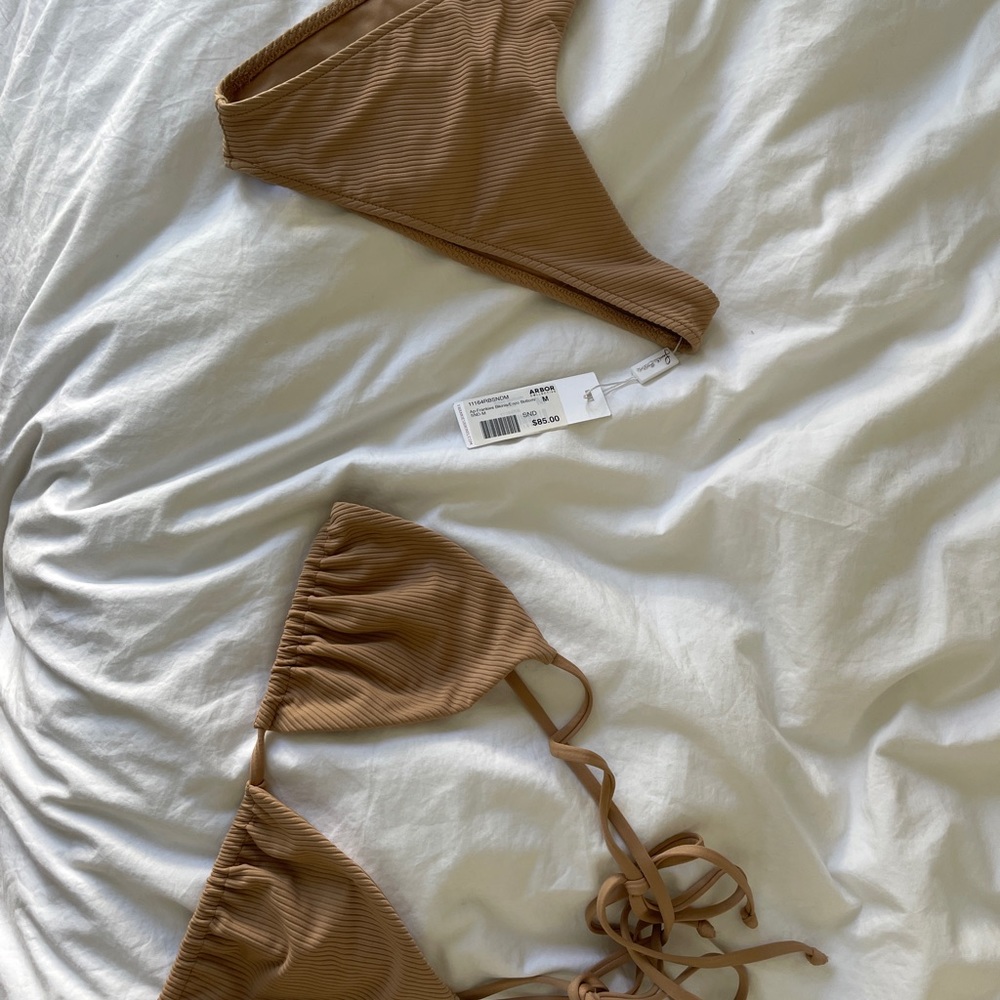 BRAND NEW Frankie’s Sky Rib Triangle Top, Size L